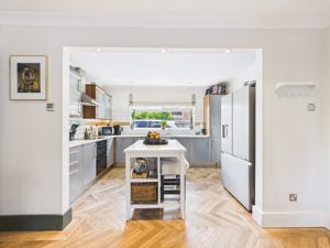 Kitchen- click for photo gallery